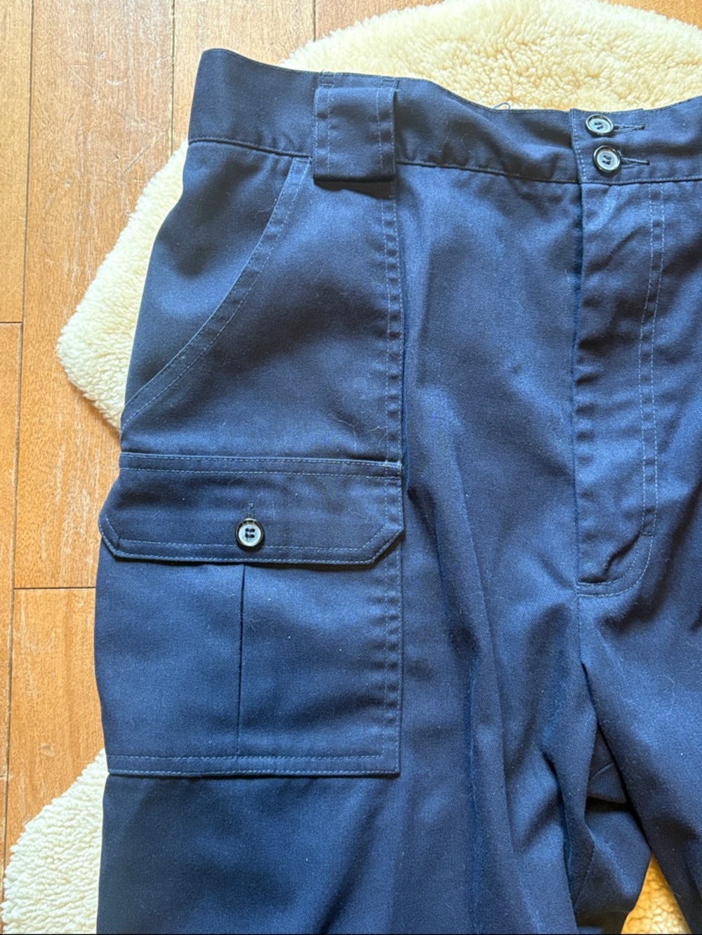 Men's Vintage Tilley Endurables Dark Navy Utility Cargo Pants with Flap Pockets - Picture 4 of 9
